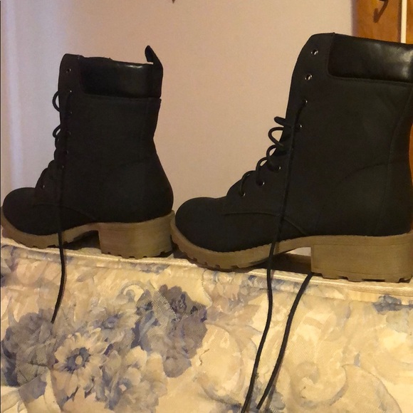 Fashion Shoes - Boots